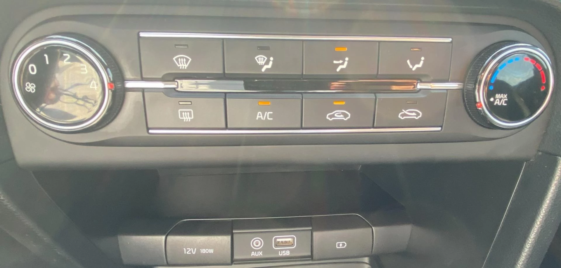 Hoofdafbeelding Kia Ceed