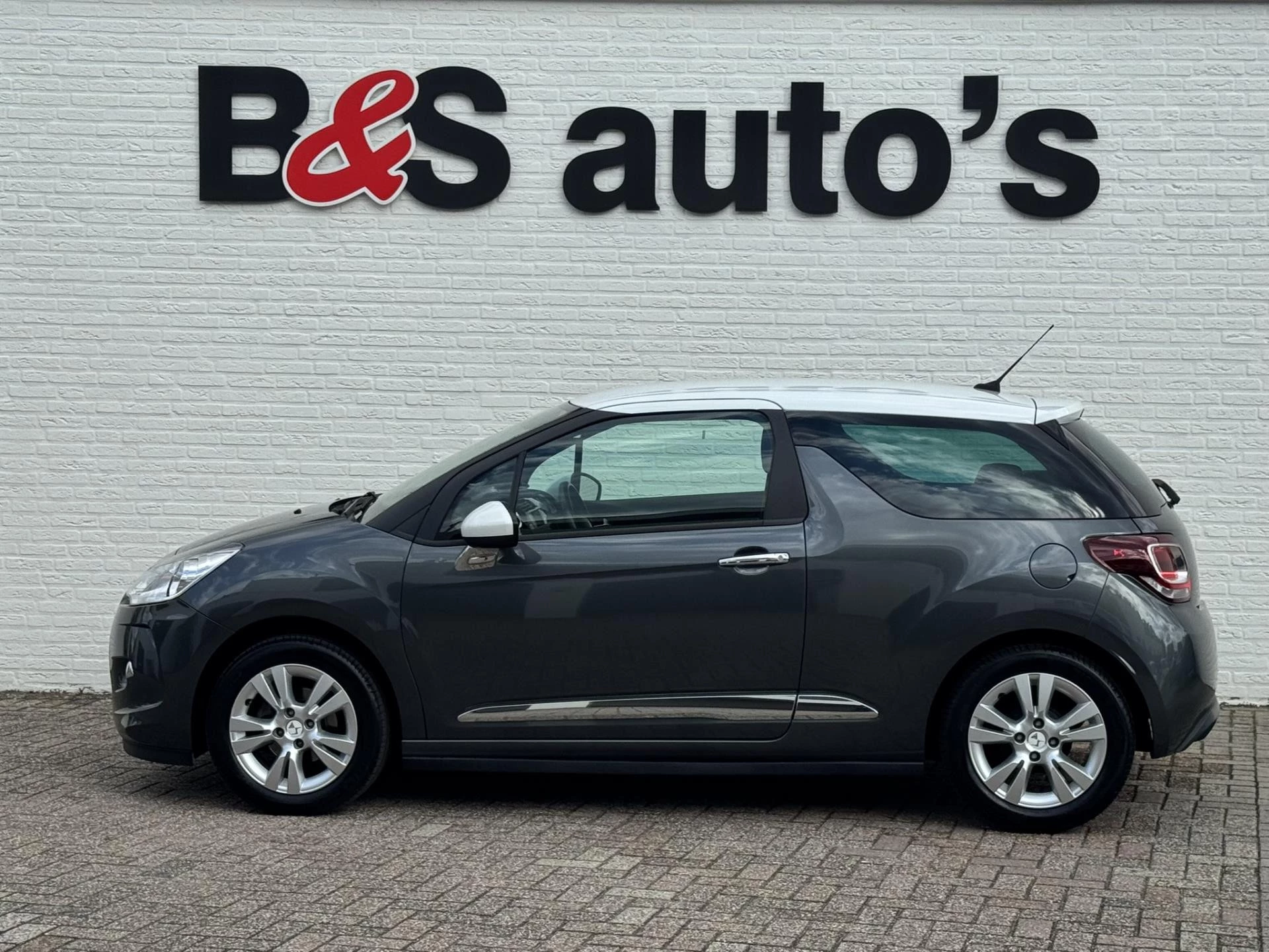 Hoofdafbeelding DS DS 3