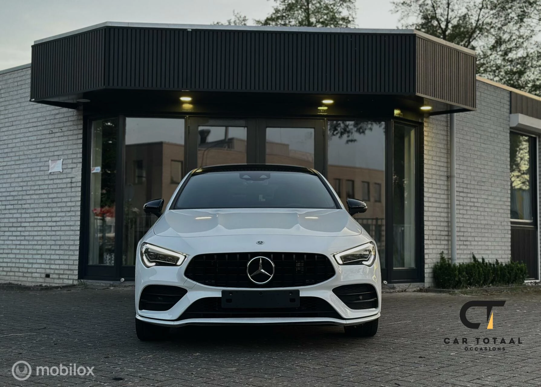Hoofdafbeelding Mercedes-Benz CLA