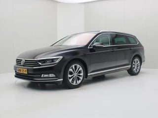 Volkswagen Passat Variant 1.5 TSI 150pk Highline Premium [ TREKHAAK+PANO+LED+ACC+STOELVERWARMING V/A ]