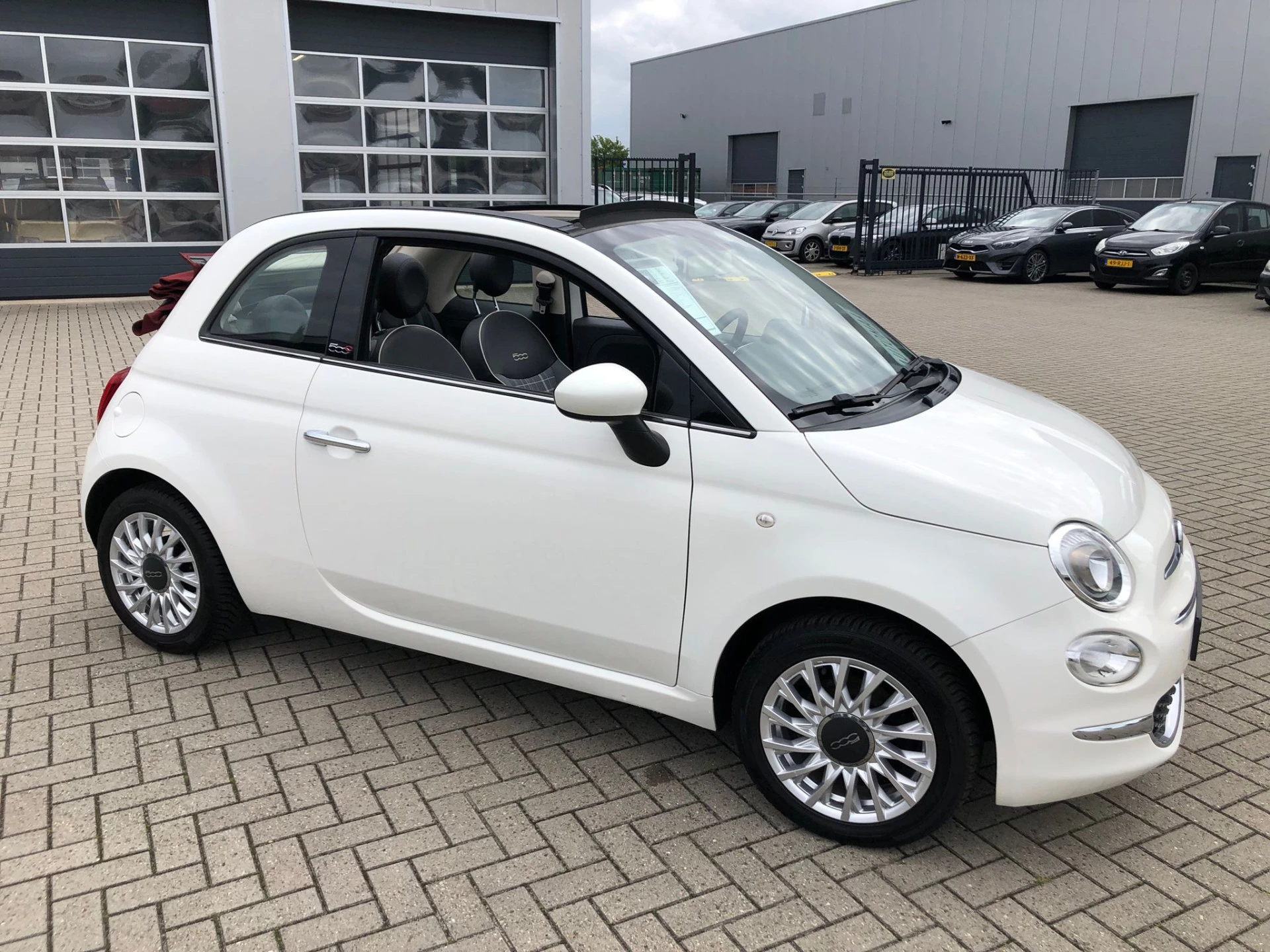 Hoofdafbeelding Fiat 500C