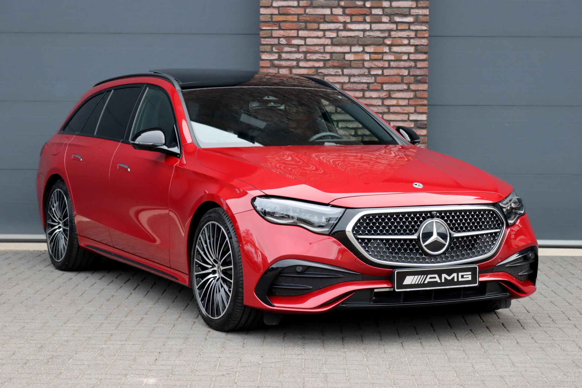 Hoofdafbeelding Mercedes-Benz E-Klasse