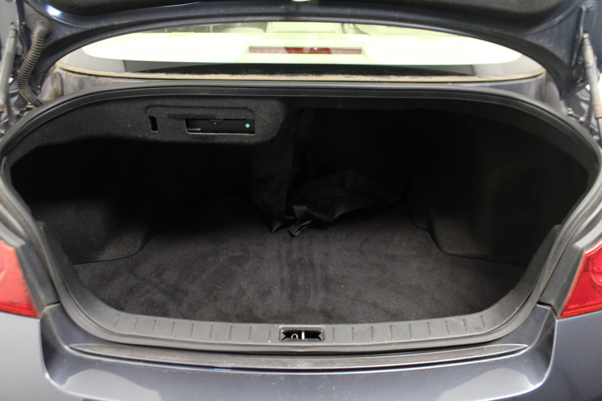Hoofdafbeelding Infiniti G37