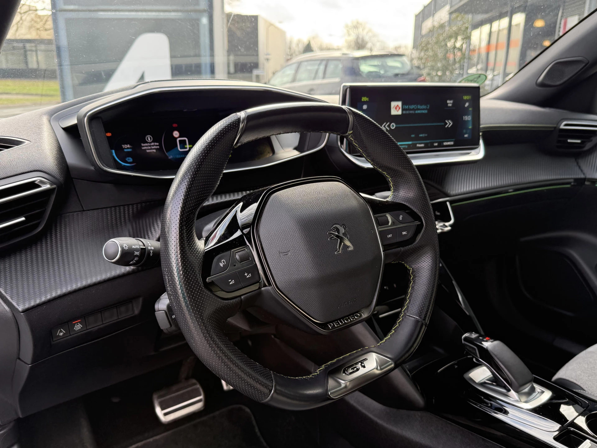 Hoofdafbeelding Peugeot e-2008