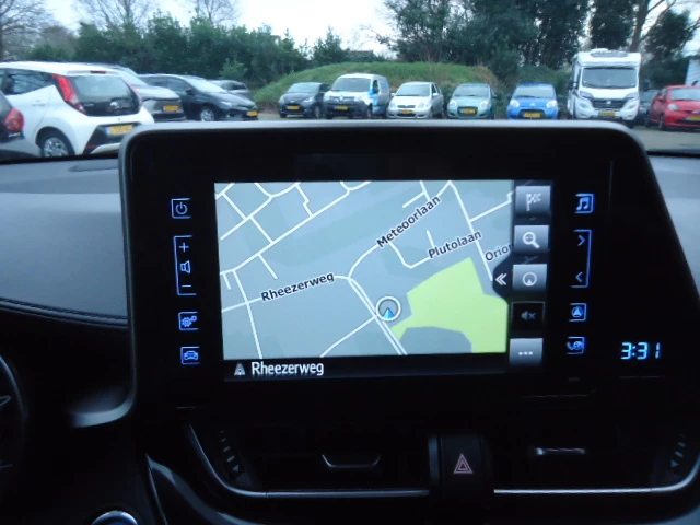 Hoofdafbeelding Toyota C-HR