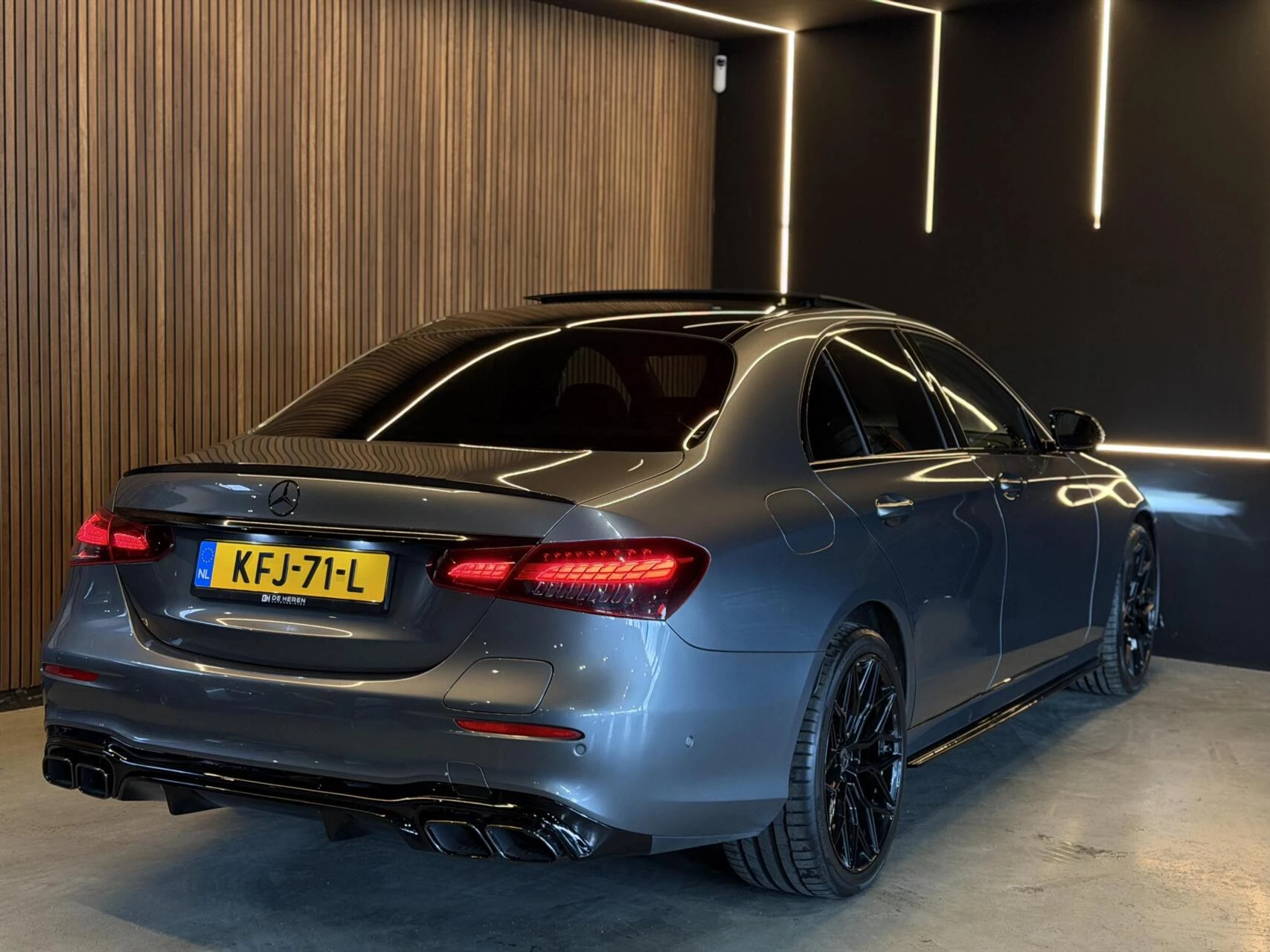 Hoofdafbeelding Mercedes-Benz E-Klasse