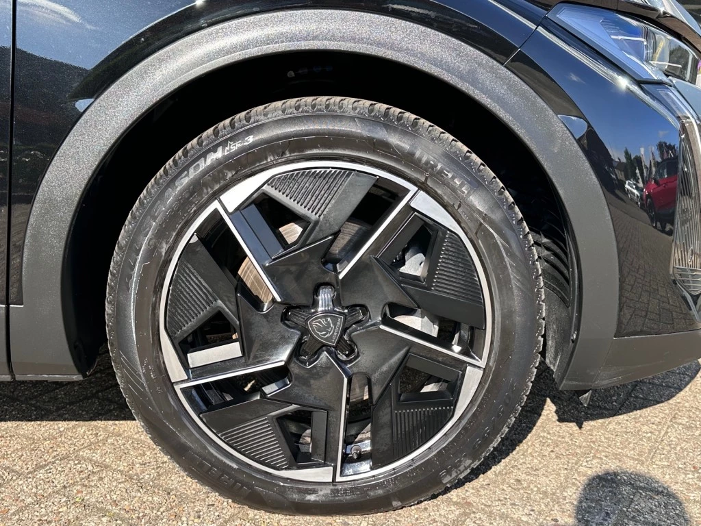 Hoofdafbeelding Peugeot 408