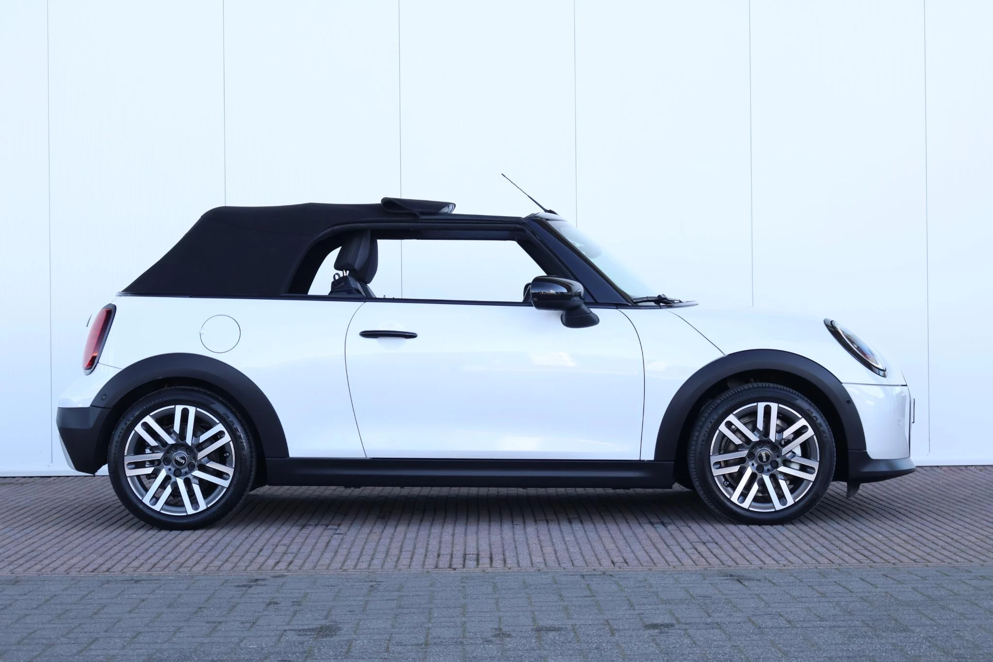 Hoofdafbeelding MINI Cooper Cabrio
