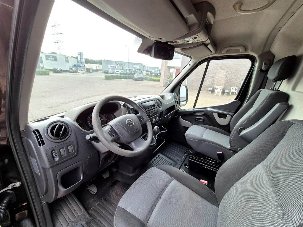 Hoofdafbeelding Nissan NV400