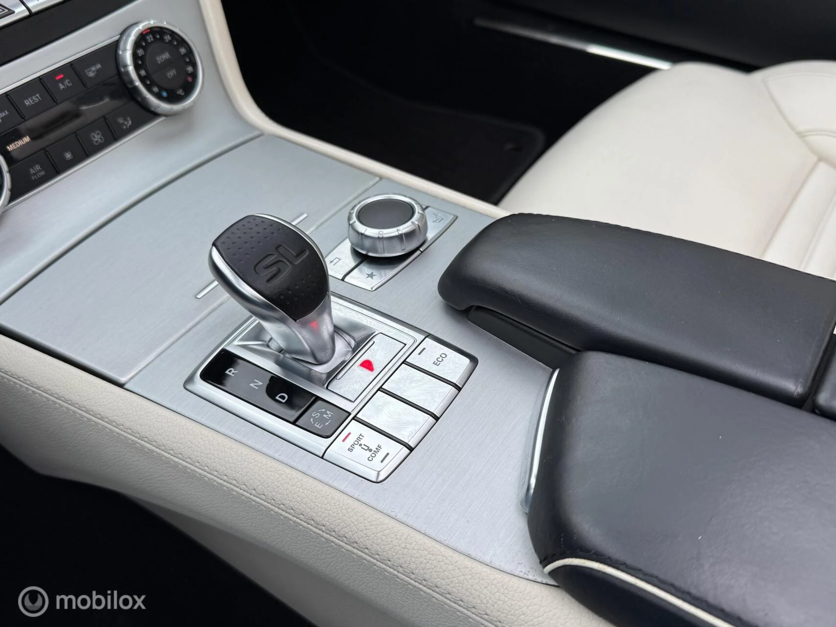 Hoofdafbeelding Mercedes-Benz SL