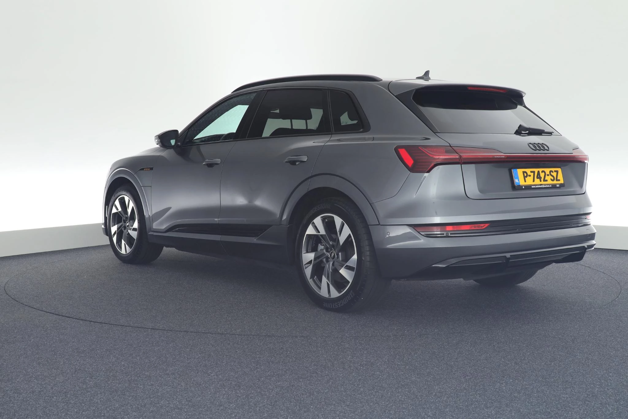 Hoofdafbeelding Audi e-tron