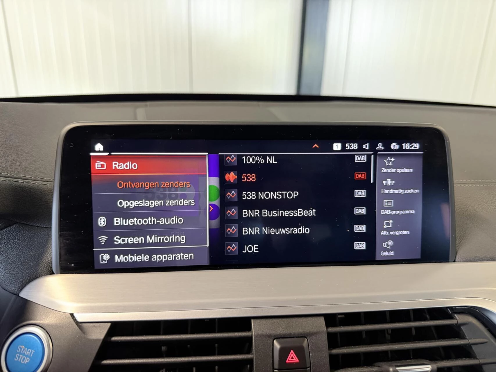 Hoofdafbeelding BMW iX3