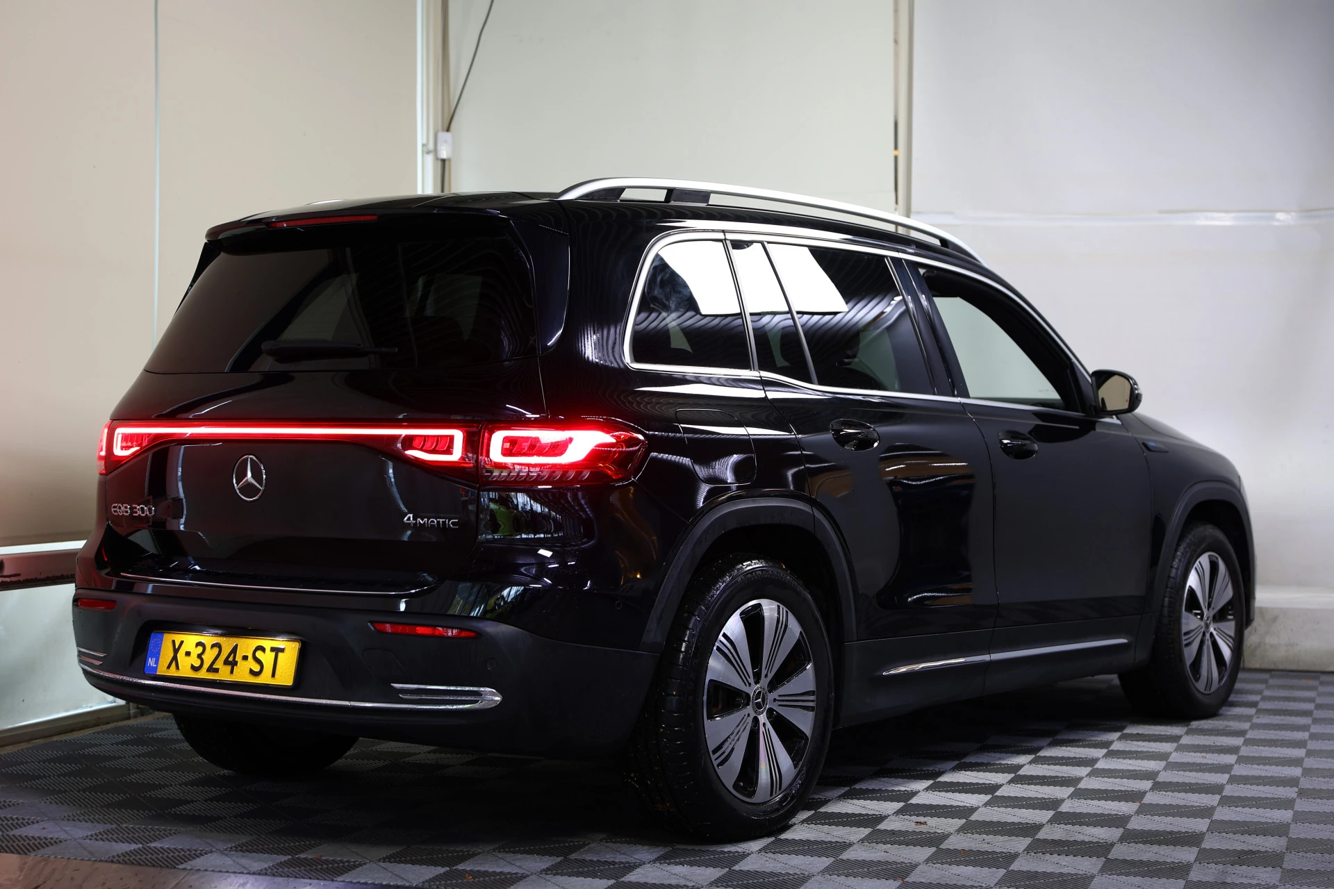 Hoofdafbeelding Mercedes-Benz EQB