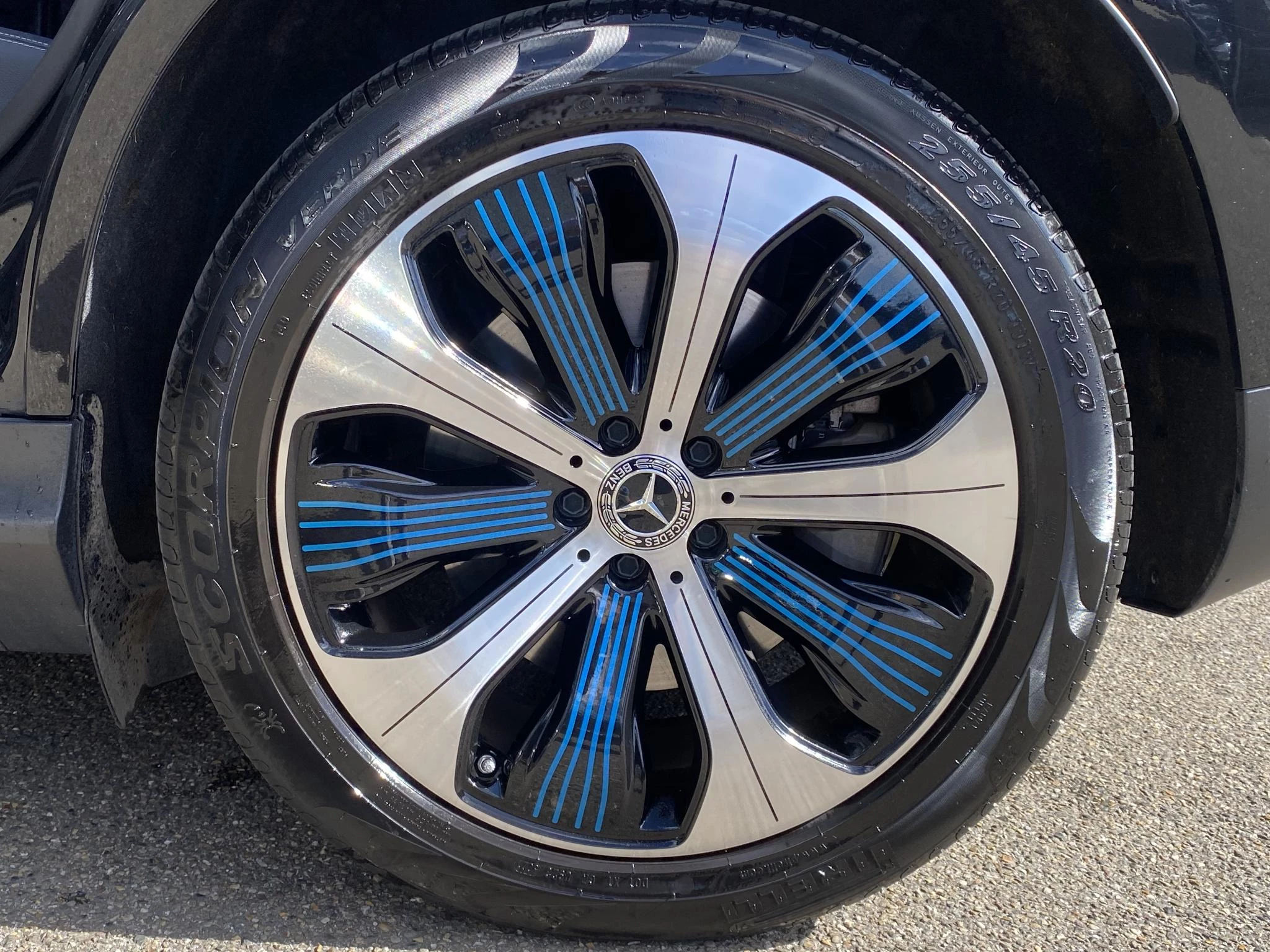 Hoofdafbeelding Mercedes-Benz EQC