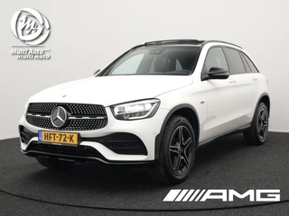 Hoofdafbeelding Mercedes-Benz GLC Mercedes-Benz GLC 300e 4MATIC AMG Night Plug in Hybrid 320pk | PHEV | Panodak | Trekhaak af Fabriek | Carplay | Navi | Camera | Spraakbediening | DAB | Stoelverwarming | Cruise Control |