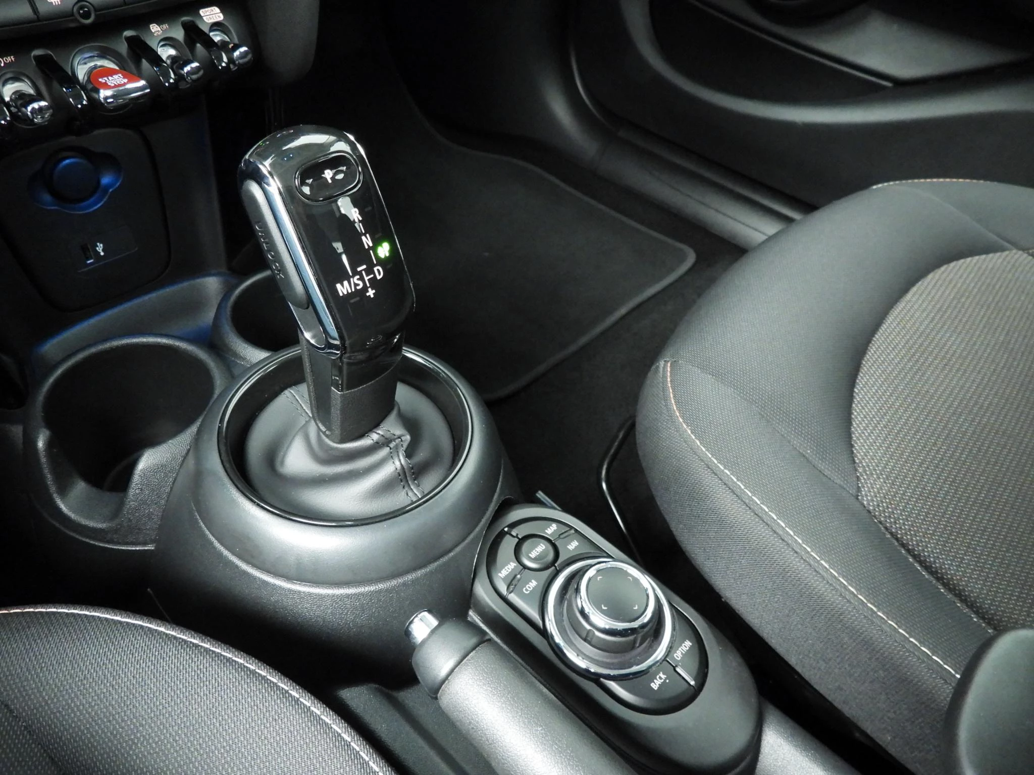 Hoofdafbeelding MINI 5-deurs