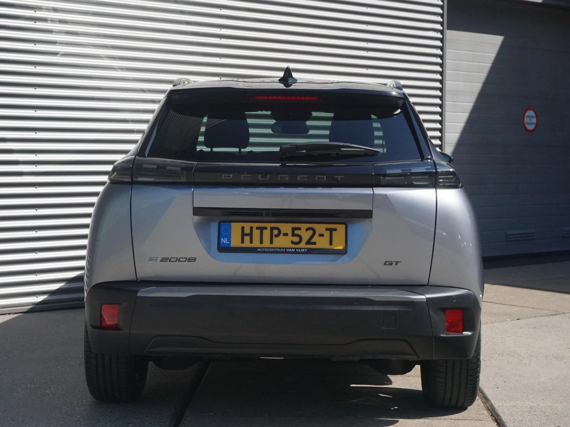Hoofdafbeelding Peugeot e-2008