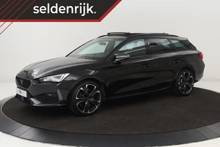 CUPRA Leon 1.4 e-Hybrid | 245pk | Panoramadak |  Stoel & stuurverwarming | Carplay | Adaptive cruise | Sfeerverlichting | Navigatie | Camera | PHEV