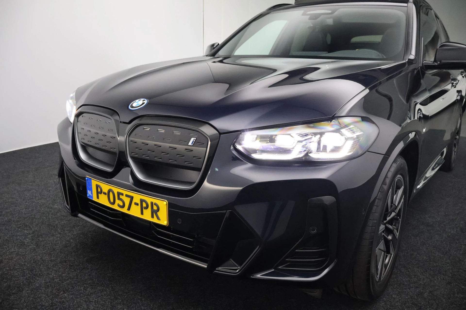 Hoofdafbeelding BMW iX3