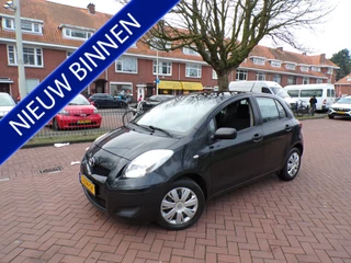 Toyota Yaris 1.3 VVT-i Now CAMERA NAVIGATIE TELEFOON AIRCO.....
