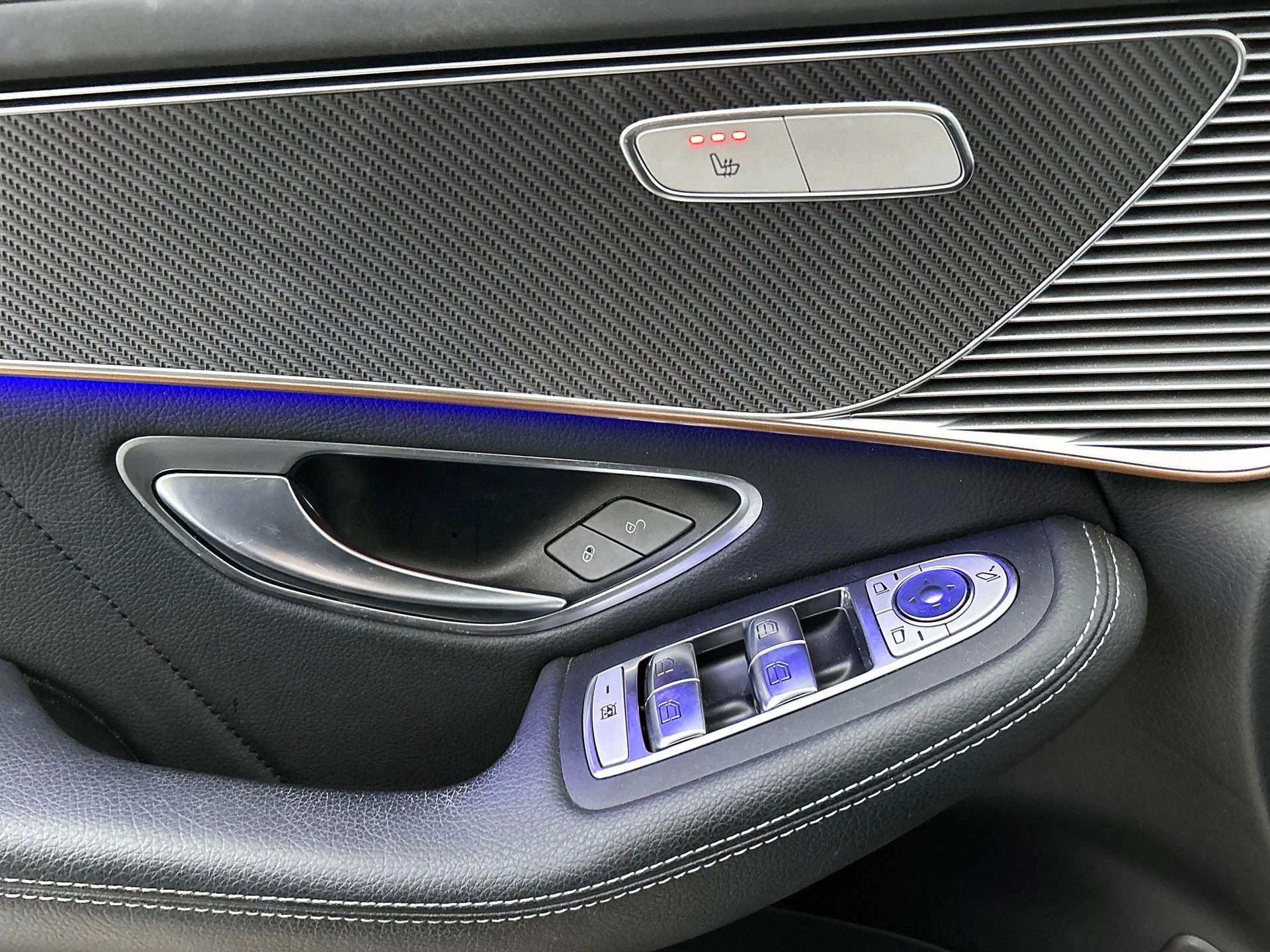 Hoofdafbeelding Mercedes-Benz EQC