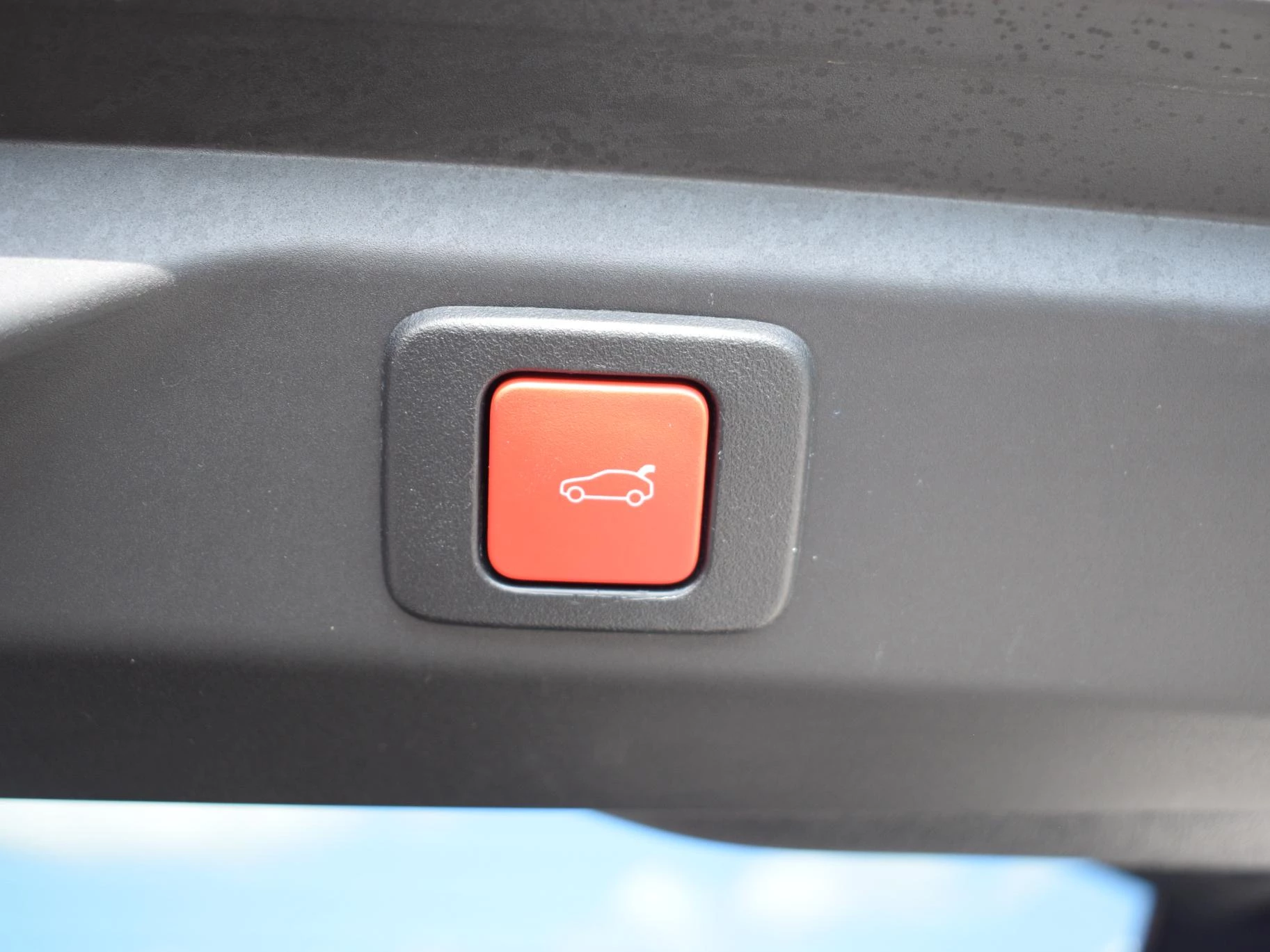 Hoofdafbeelding Peugeot e-3008