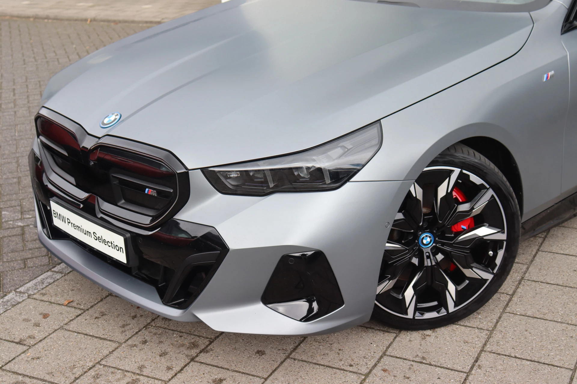 Hoofdafbeelding BMW i5
