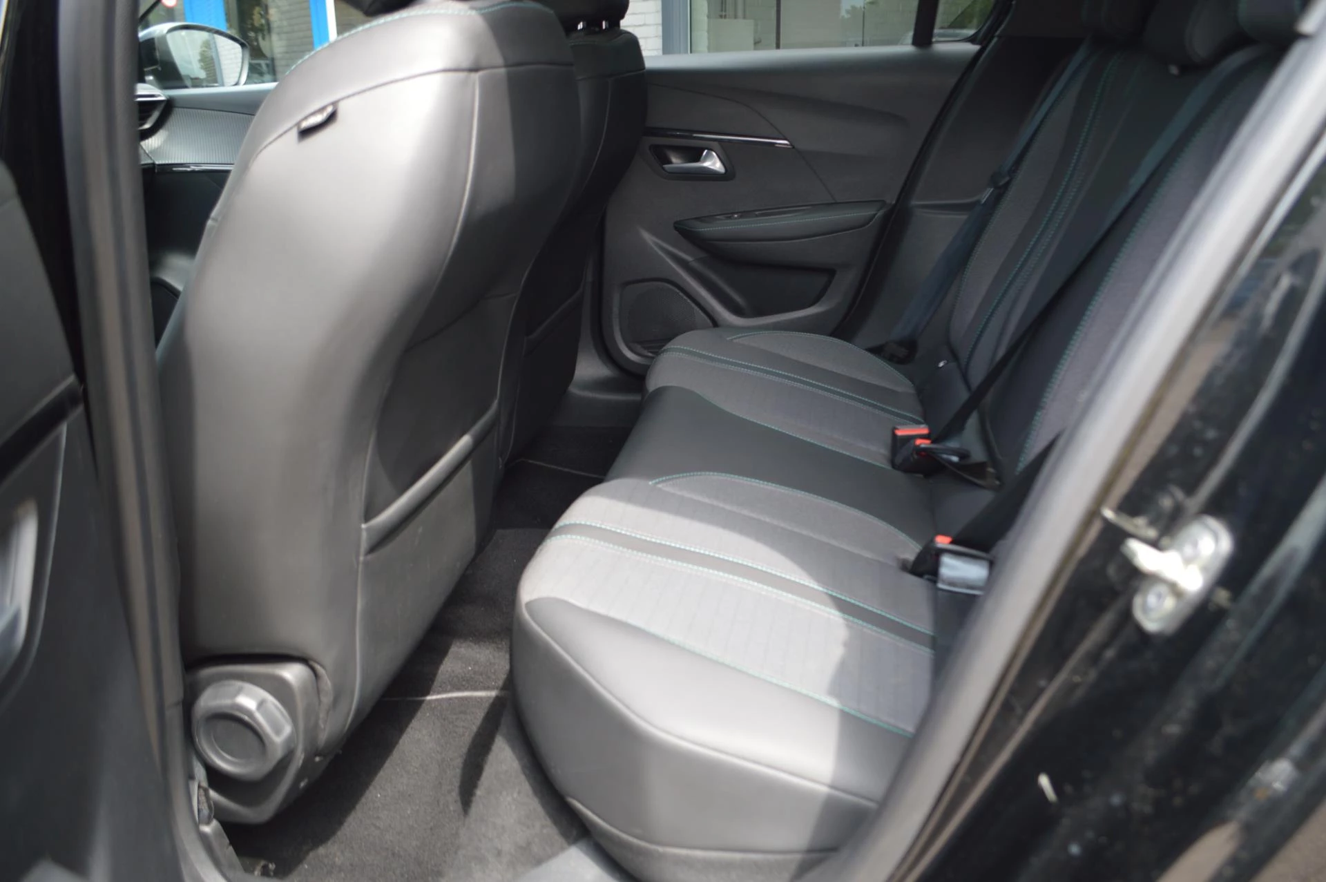Hoofdafbeelding Peugeot e-208