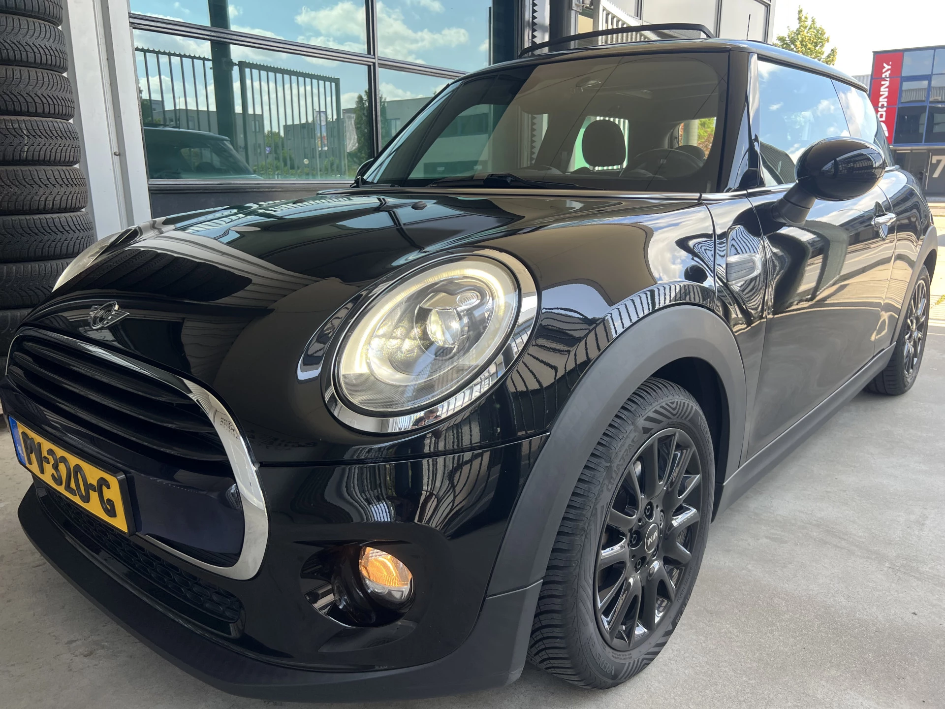 Hoofdafbeelding MINI Cooper