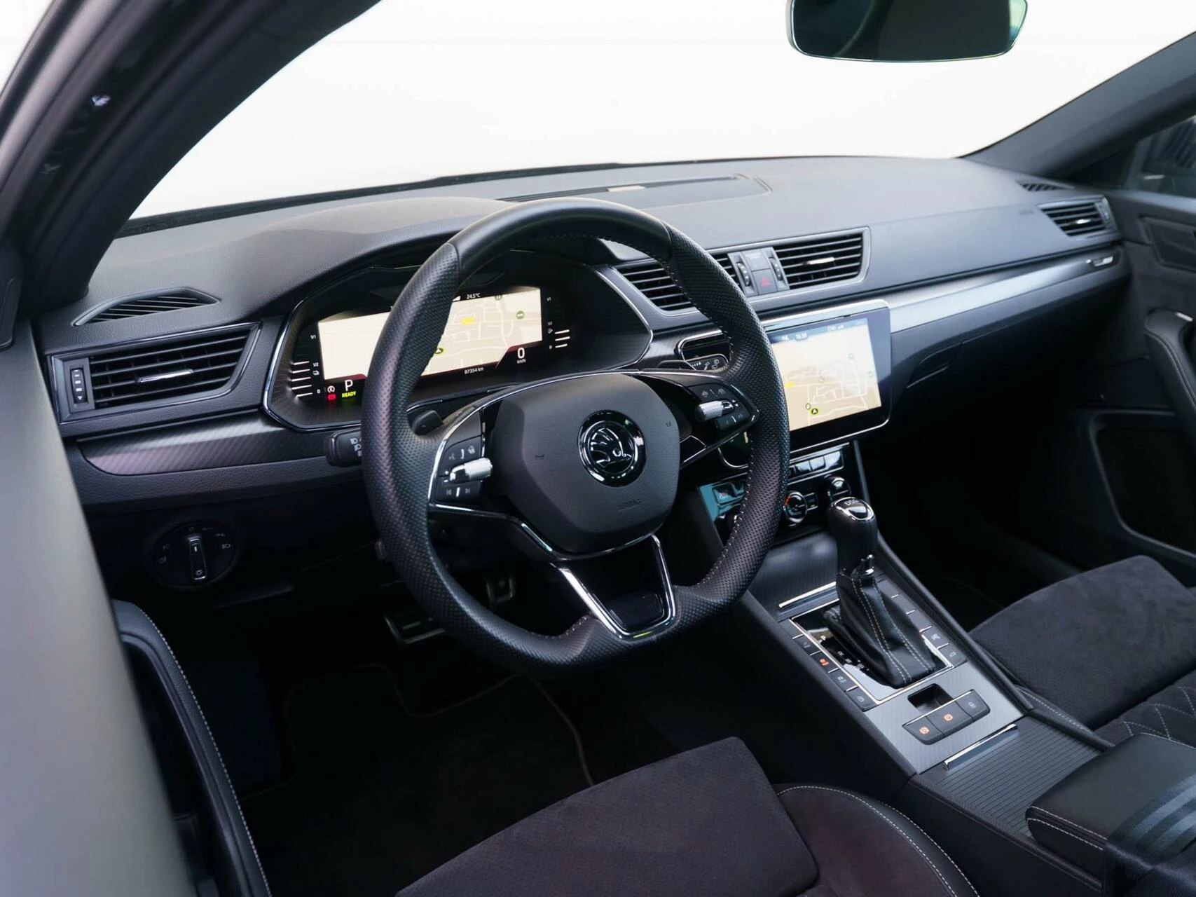 Hoofdafbeelding Škoda Superb