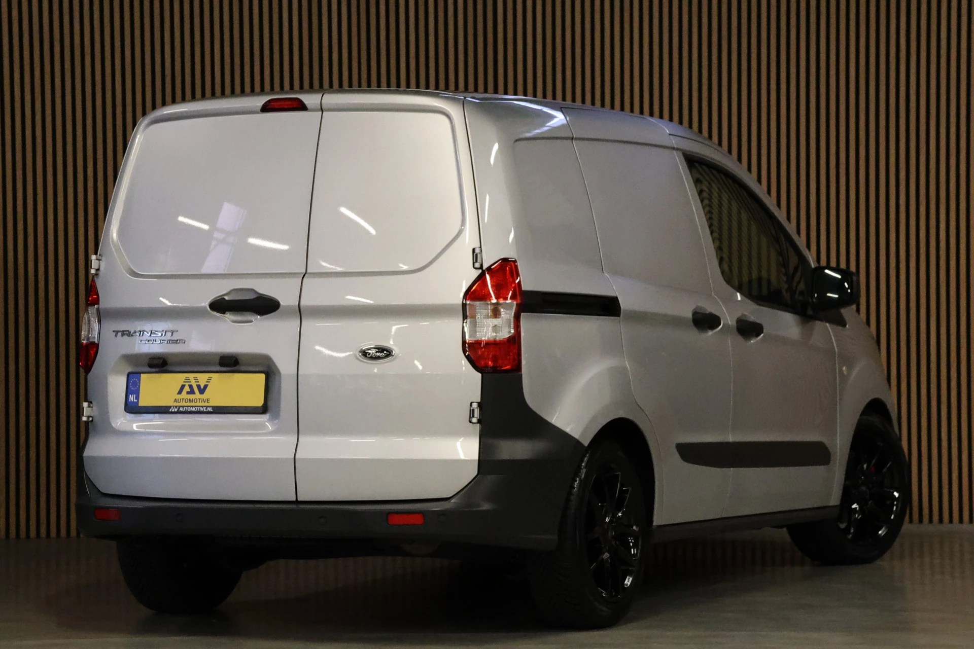 Hoofdafbeelding Ford Transit Courier