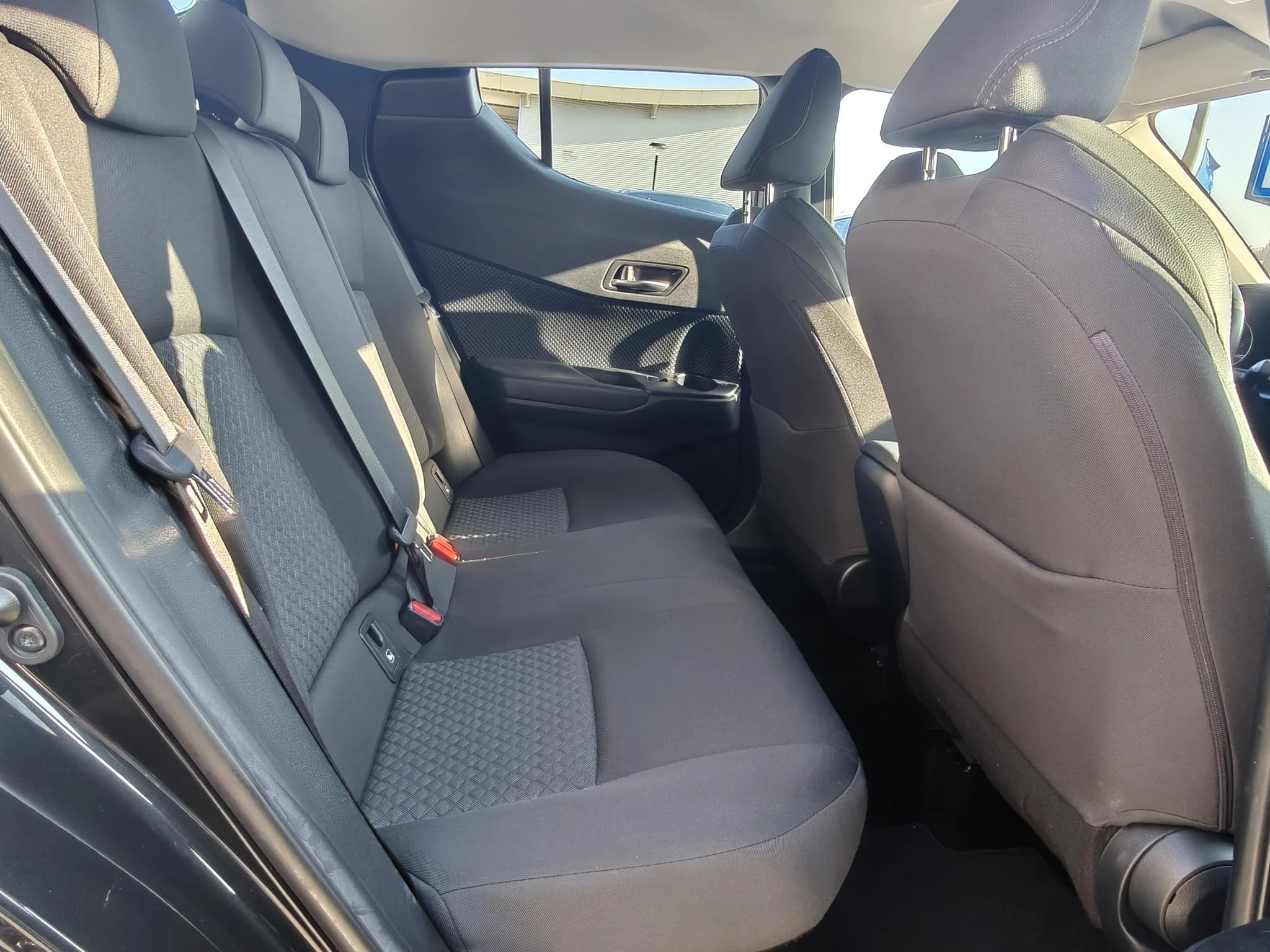 Hoofdafbeelding Toyota C-HR