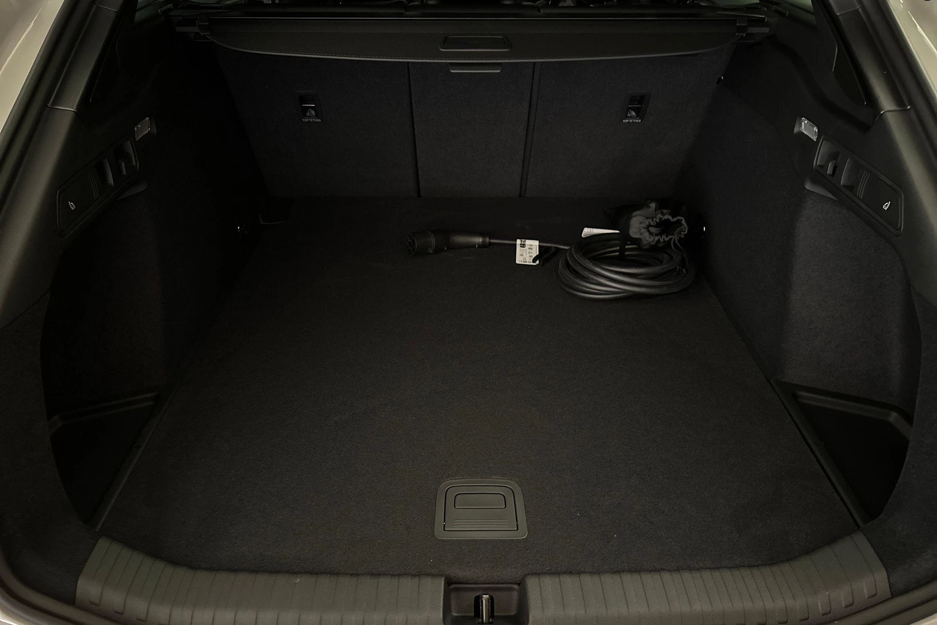 Hoofdafbeelding Audi A6 Avant e-tron