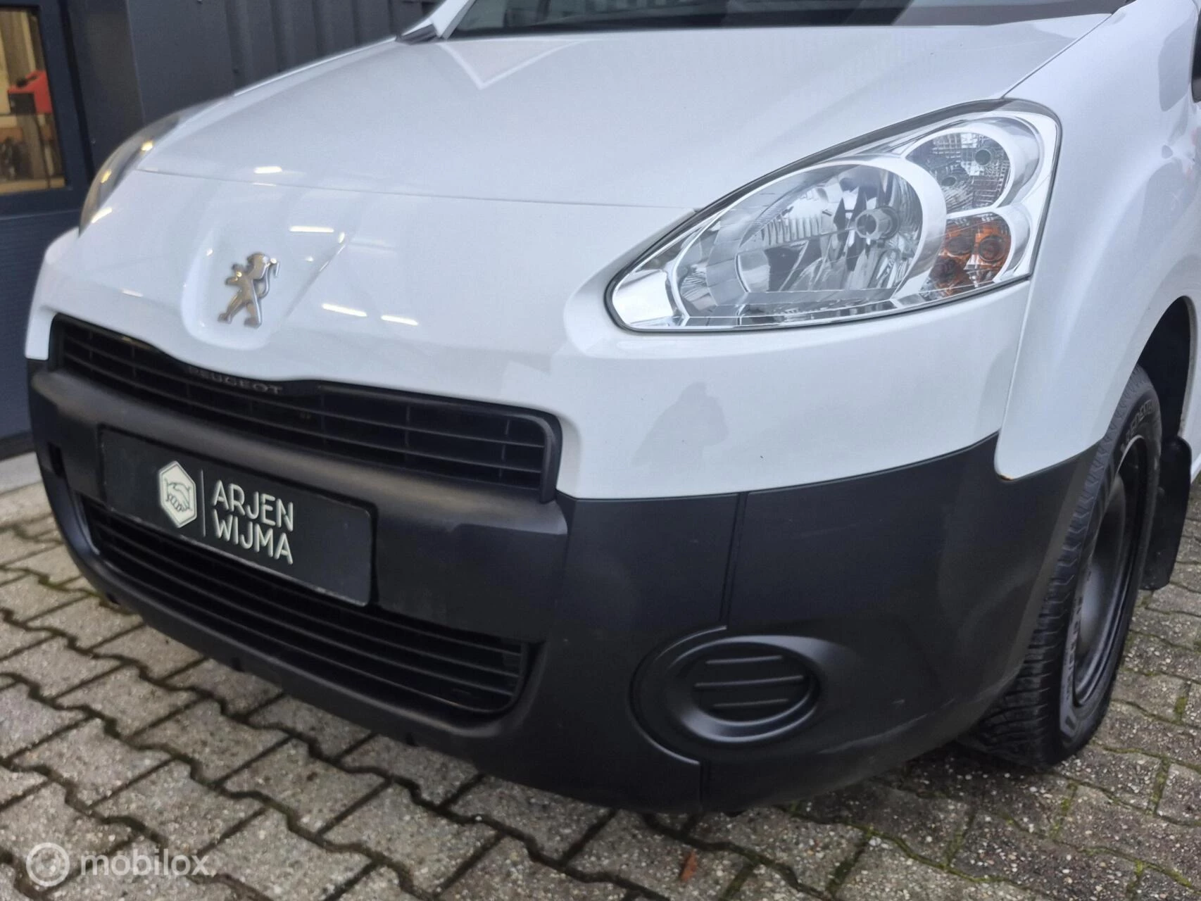 Hoofdafbeelding Peugeot Partner