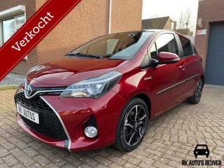 Hoofdafbeelding Toyota Yaris Toyota Yaris 1.5 Hybrid Dynamic /Panodak /Vol /34dkm