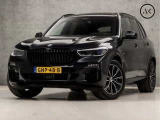 BMW X5 xDrive45e M Sport High Executive 395Pk Automaat (PANORAMADAK, APPLE CARPLAY, LUCHTVERING, HEAD-UP DISPLAY, HARMAN/KARDON, LASER KOPLAMPEN, COMFORTSTOELEN, LIVE COCKPIT PRO, ADAPTIVE CRUISE, NIEUWSTAAT)