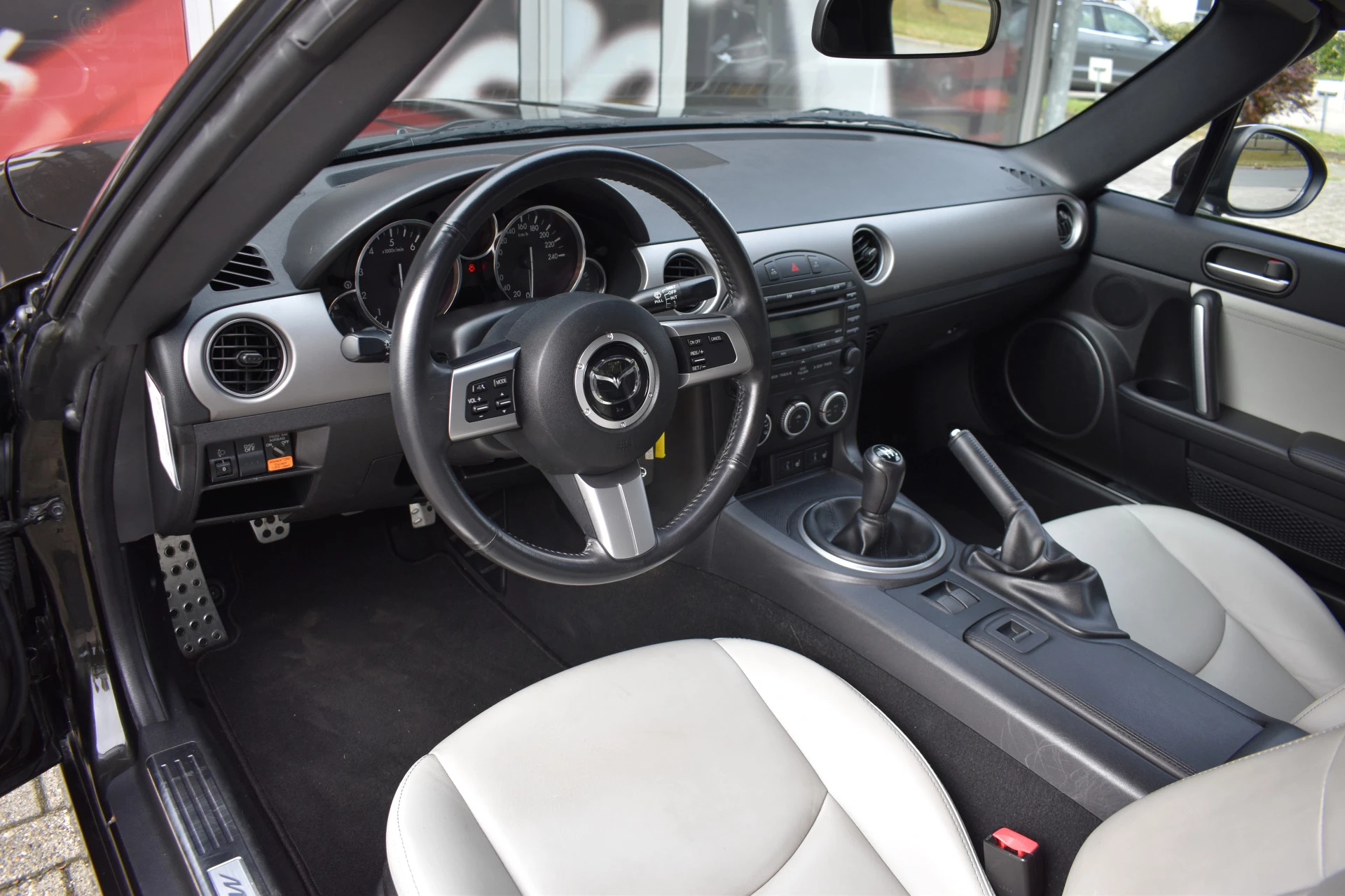 Hoofdafbeelding Mazda MX-5