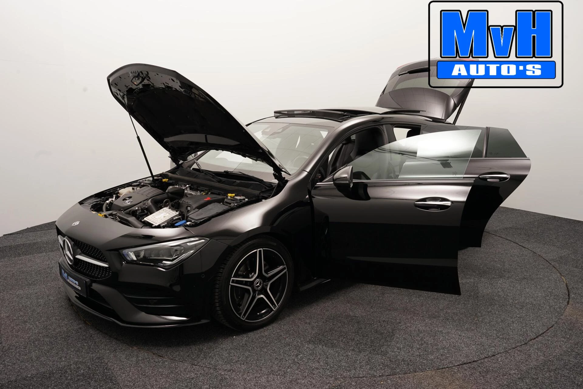 Hoofdafbeelding Mercedes-Benz CLA