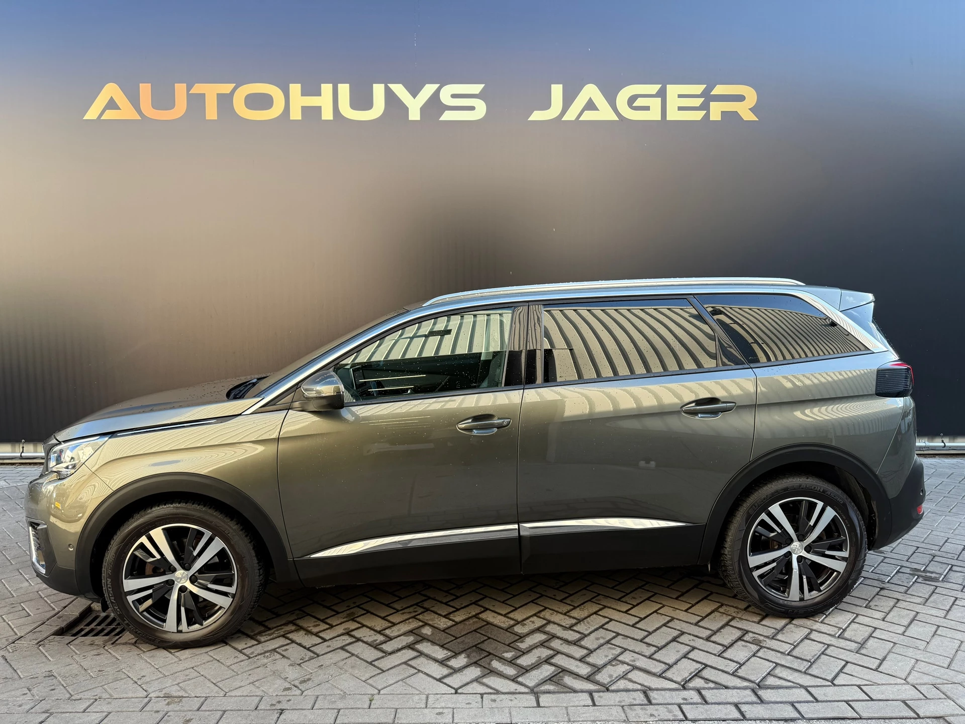 Hoofdafbeelding Peugeot 5008