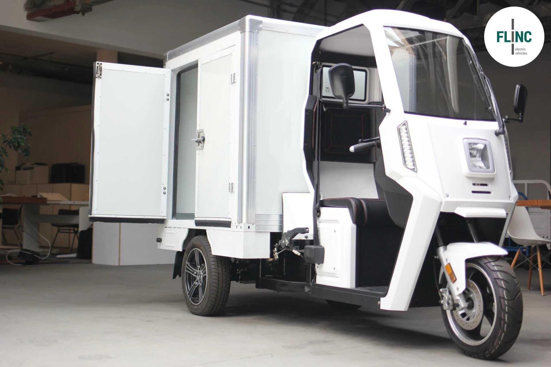 Hoofdafbeelding Flinc-EV Tuktuk Lithium 7.2