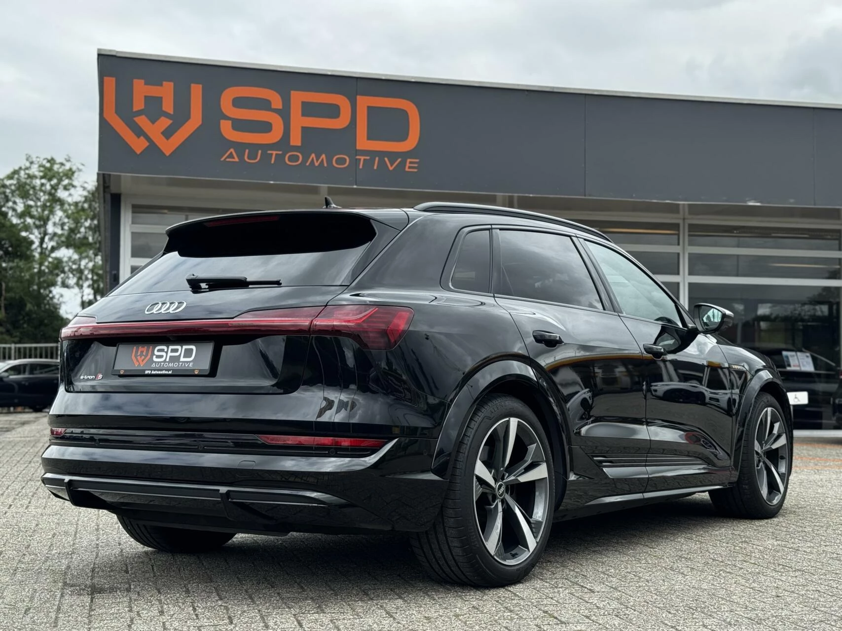 Hoofdafbeelding Audi e-tron