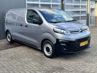 Hoofdafbeelding Citroën Jumpy Citroën Jumpy 1.5 BlueHDI Marge BTW en BPM vrij!! Airco Cruise controle Navigatiesysteem 2-Persoons Parkeerhulp achter Apple carplay 1e eigenaar Euro 6 Bpm en Btw vrij voor particulier gebruik !!