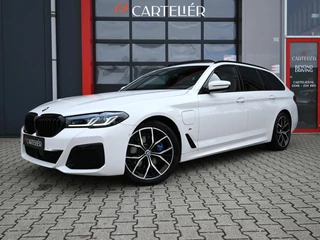 BMW 5-serie Touring 530e M-Sport xDrive High Executive | M Seats | Pano | 360 | H&K | Leder | Carplay | Memory | Laser  LED | Ambient+ | Keyless | Head-Up | Trekhaak | ACC | Lane Assist | Active Steering