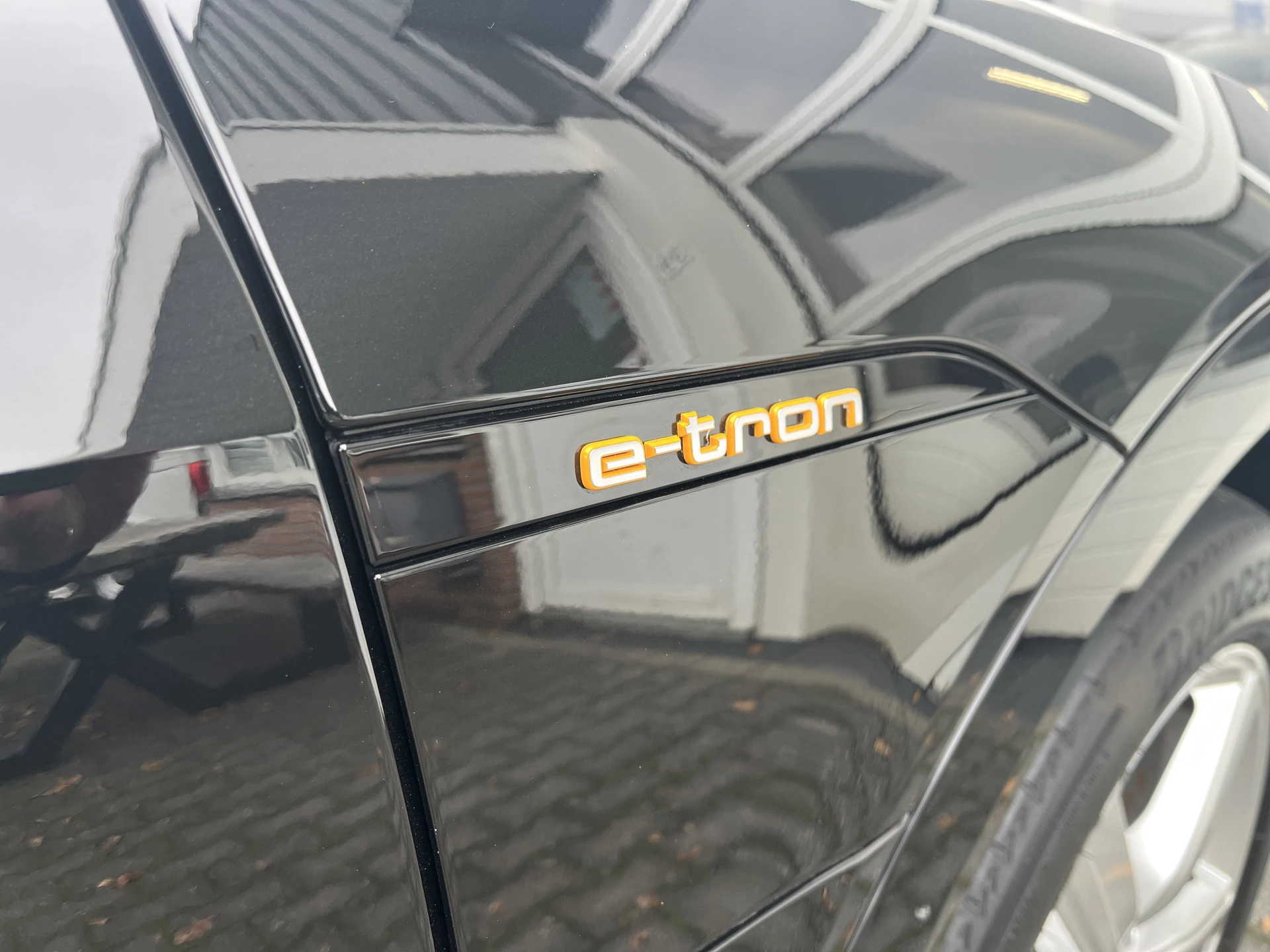 Hoofdafbeelding Audi e-tron