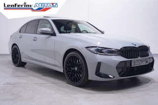 BMW 3-serie 330e M Sport Head up Schuifdak Camera Memory Shadowline 20 Inch Apple Carplay Travelpakket