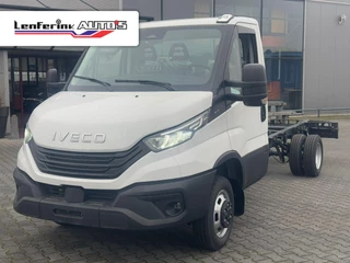 Hoofdafbeelding Iveco Daily Iveco Daily 35C18 180 pk H6 Chassis 4100 mm Dubbel lucht Navi, Airco ECC, Cruise, LED Koplampen, Nwe Model, 3-Zits