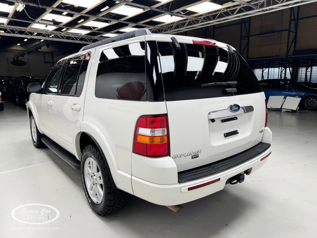 Hoofdafbeelding Ford Explorer