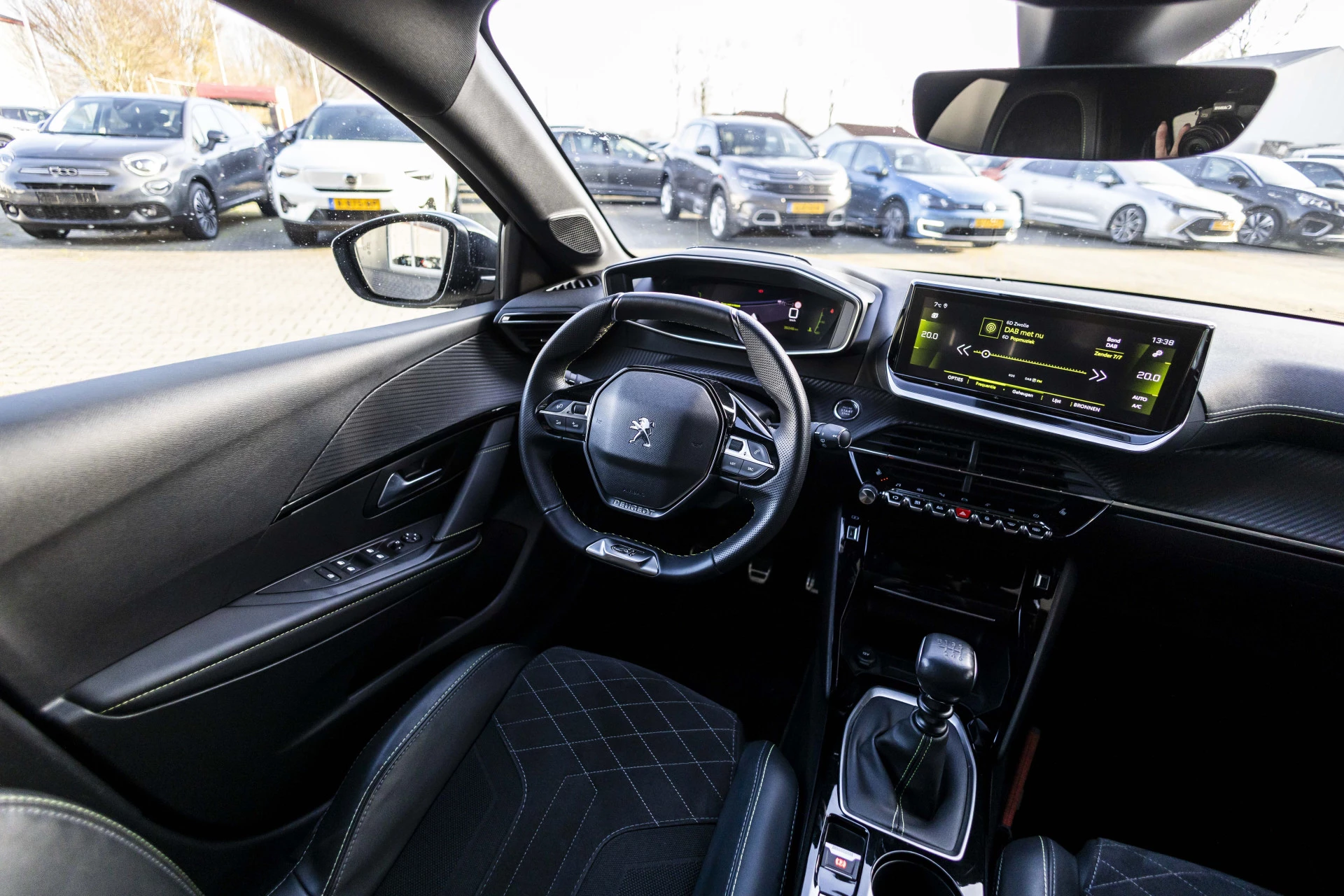 Hoofdafbeelding Peugeot 208