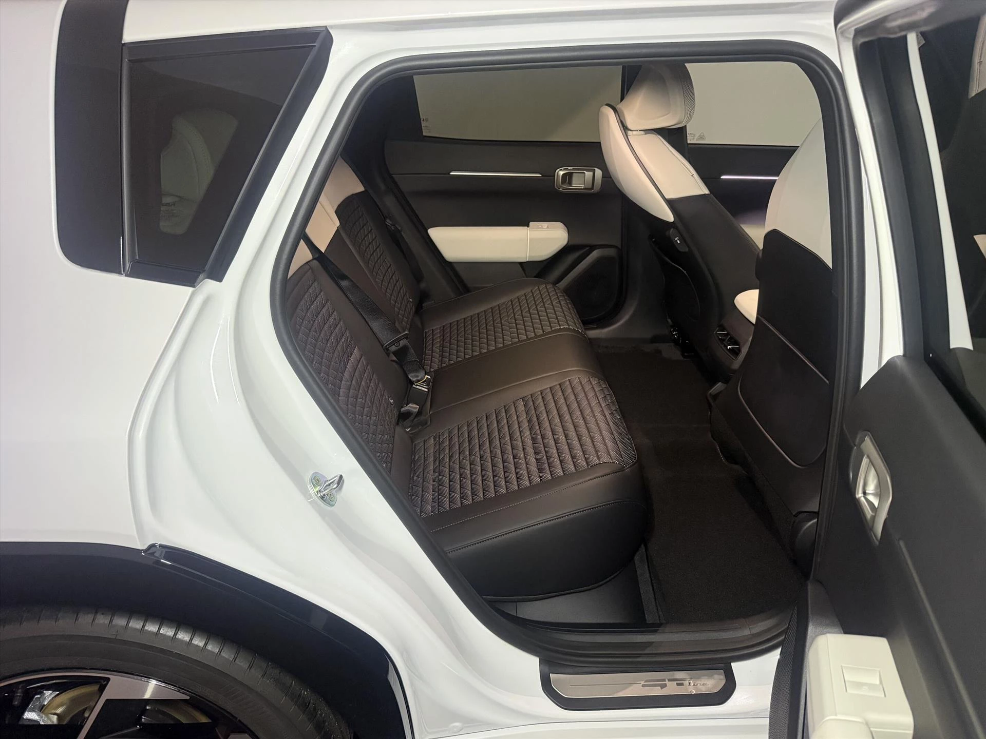 Hoofdafbeelding Kia EV4