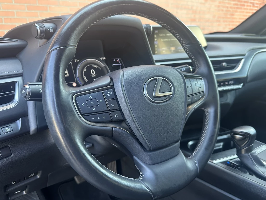 Hoofdafbeelding Lexus UX